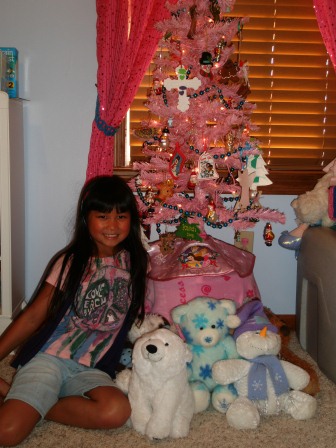 Kasen and her tree